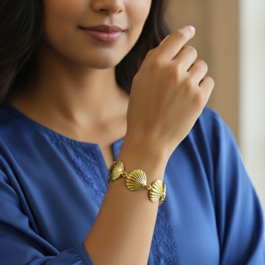 Gold Plated Sea Shell Chain Bracelet