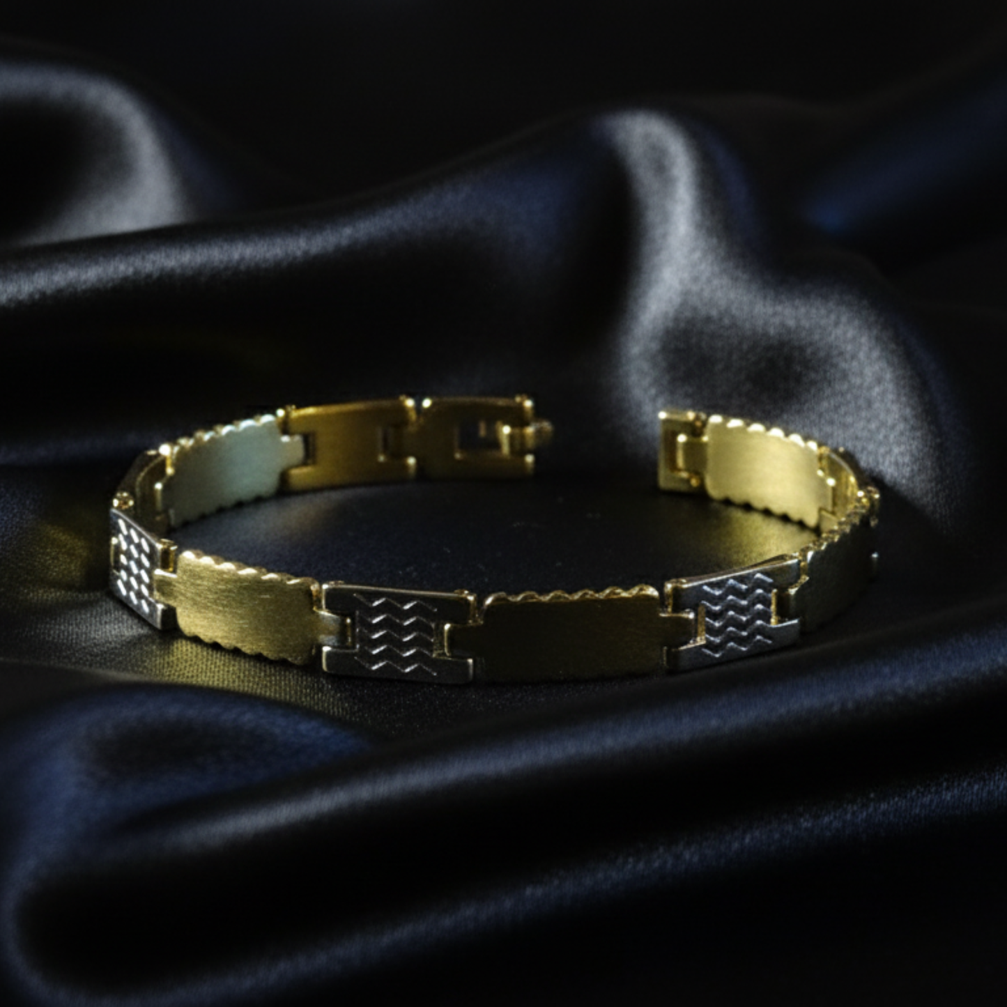 gold plated brick pattern bracelet