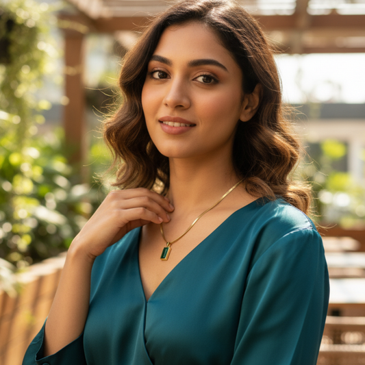 Gold Plated Green Stone Pendent Necklace